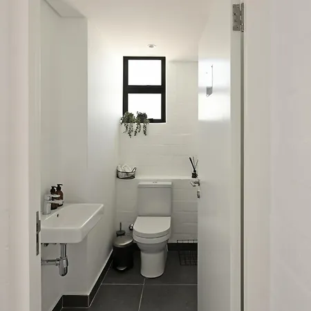 One26 On M - Fluent Luxury Serviced Apartments Kaapstad Buitenkant foto